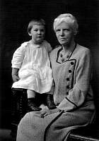 DonaldaCameronRice(1854to1927)&Gddaur(DonaldadaughterofChasCameron&ElizaHareLongDaurofEdwardLong&MaryClarke).jpg